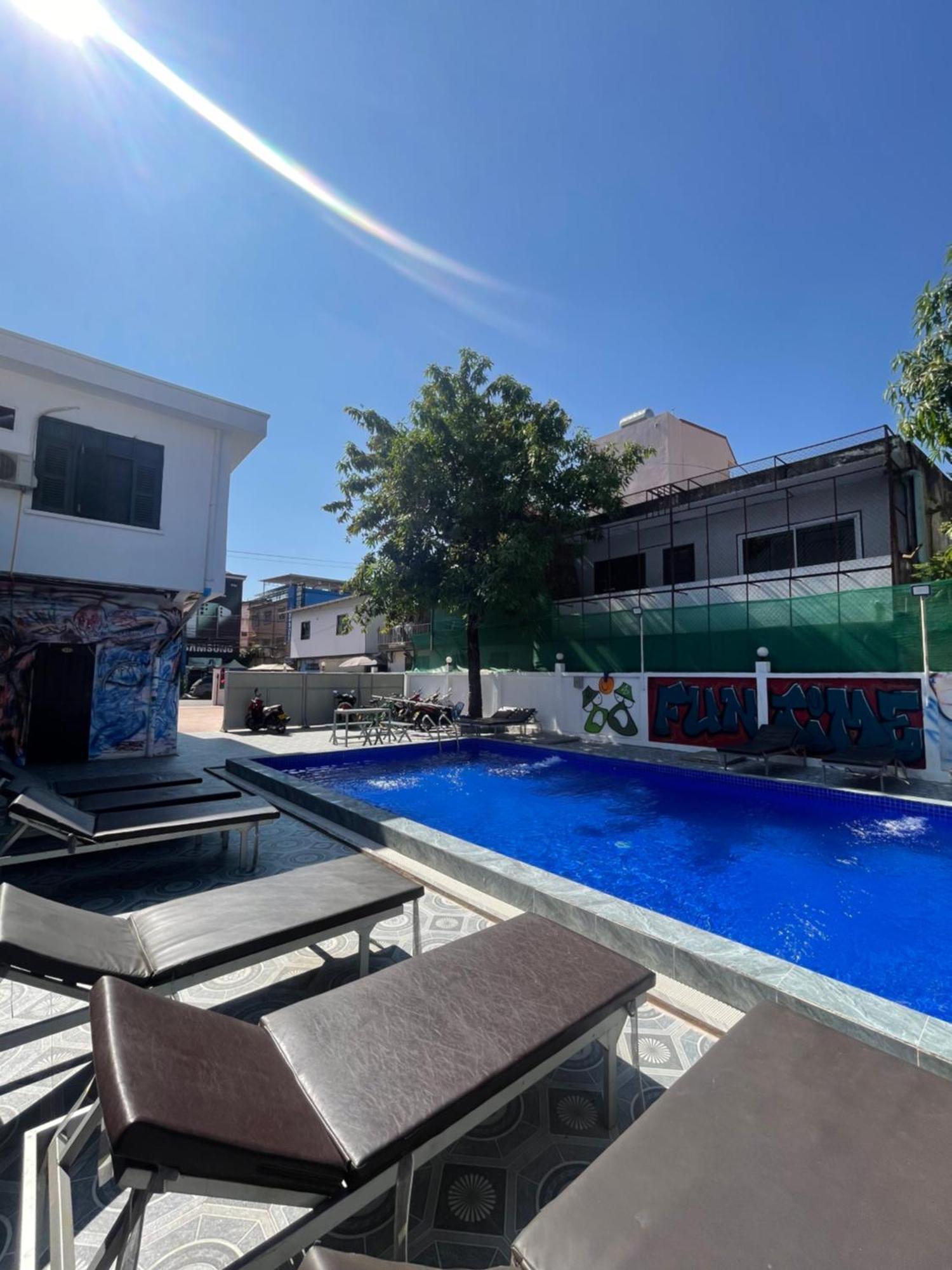 Top One Backpacker Hostel Vientiane Exterior photo