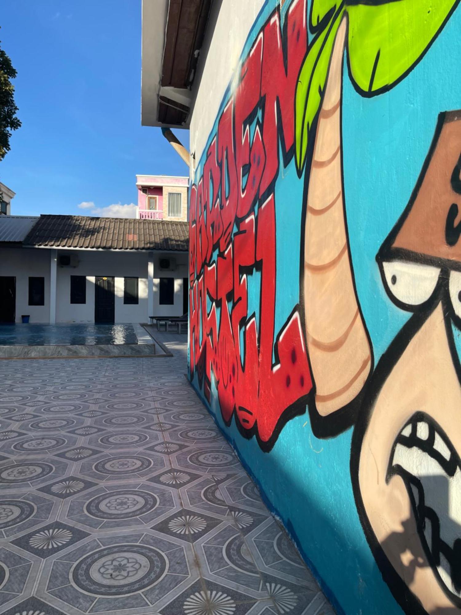 Top One Backpacker Hostel Vientiane Exterior photo
